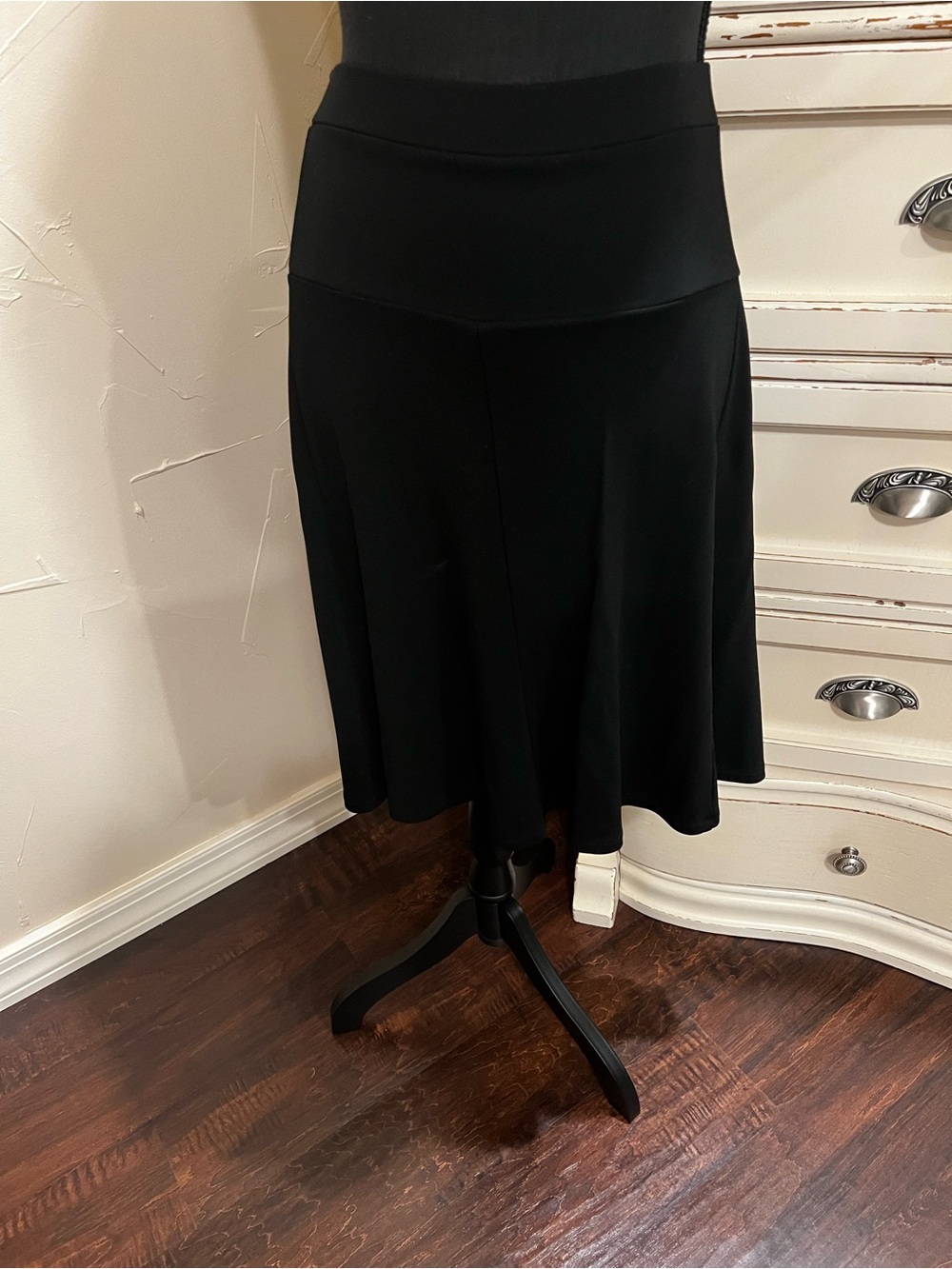 Liz Claiborne Black A-Line Skirt